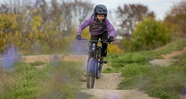 CUBE Acid Kinderfahrrad für 9 bis 11 Jahre – stabiler Rahmen für junge Biker