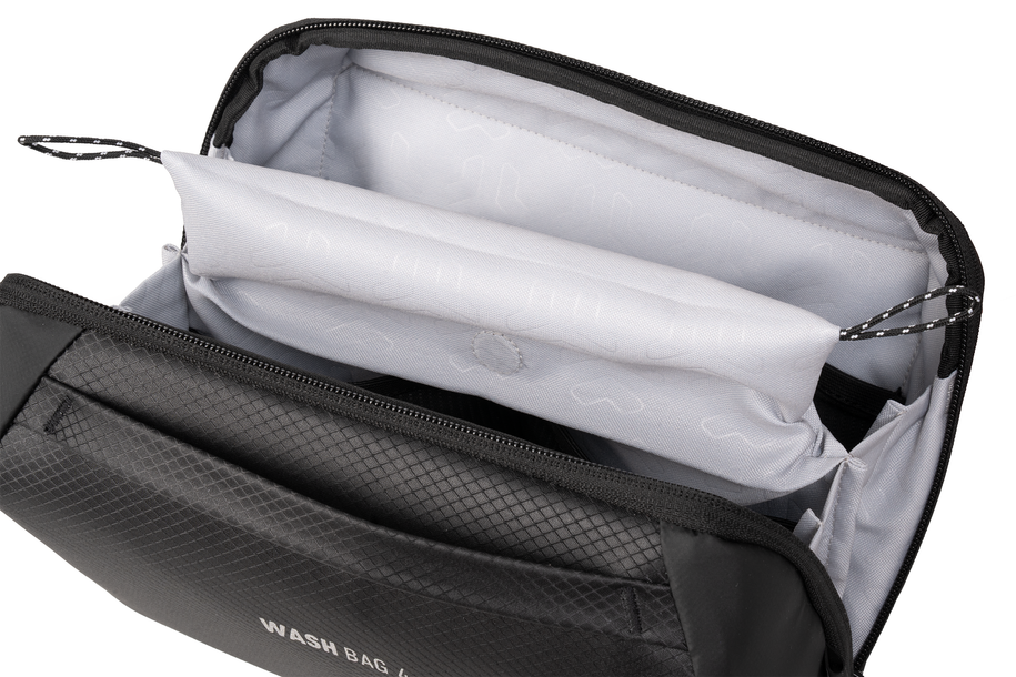 CUBE Waschtasche Rucksack 4