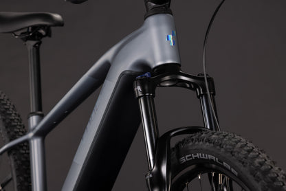 CUBE Reaction Hybrid Performance 720 E-Mountainbike Hardtail 2027, Sattel und Sitzposition