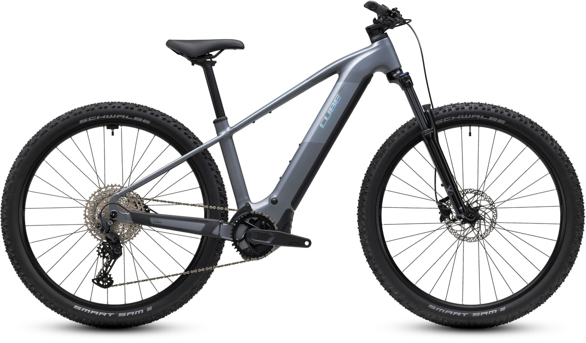 CUBE Reaction Hybrid Performance 720 E-Mountainbike Hardtail 2027 in ashgrey und prism, Seitenansicht