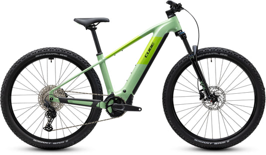 CUBE Reaction Hybrid ONE 720 E-Mountainbike Hardtail 2027 in cactus und black, Seitenansicht