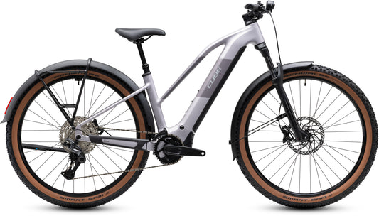 CUBE Reaction Hybrid Pro 800 FE Trapeze E-Mountainbike Hardtail 2027 in lilacbreeze und prizm, Seitenansicht