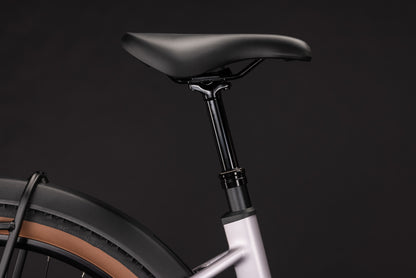 CUBE Reaction Hybrid Pro 800 FE Easy Entry E-Mountainbike Hardtail 2027, Sattel und Sitzposition