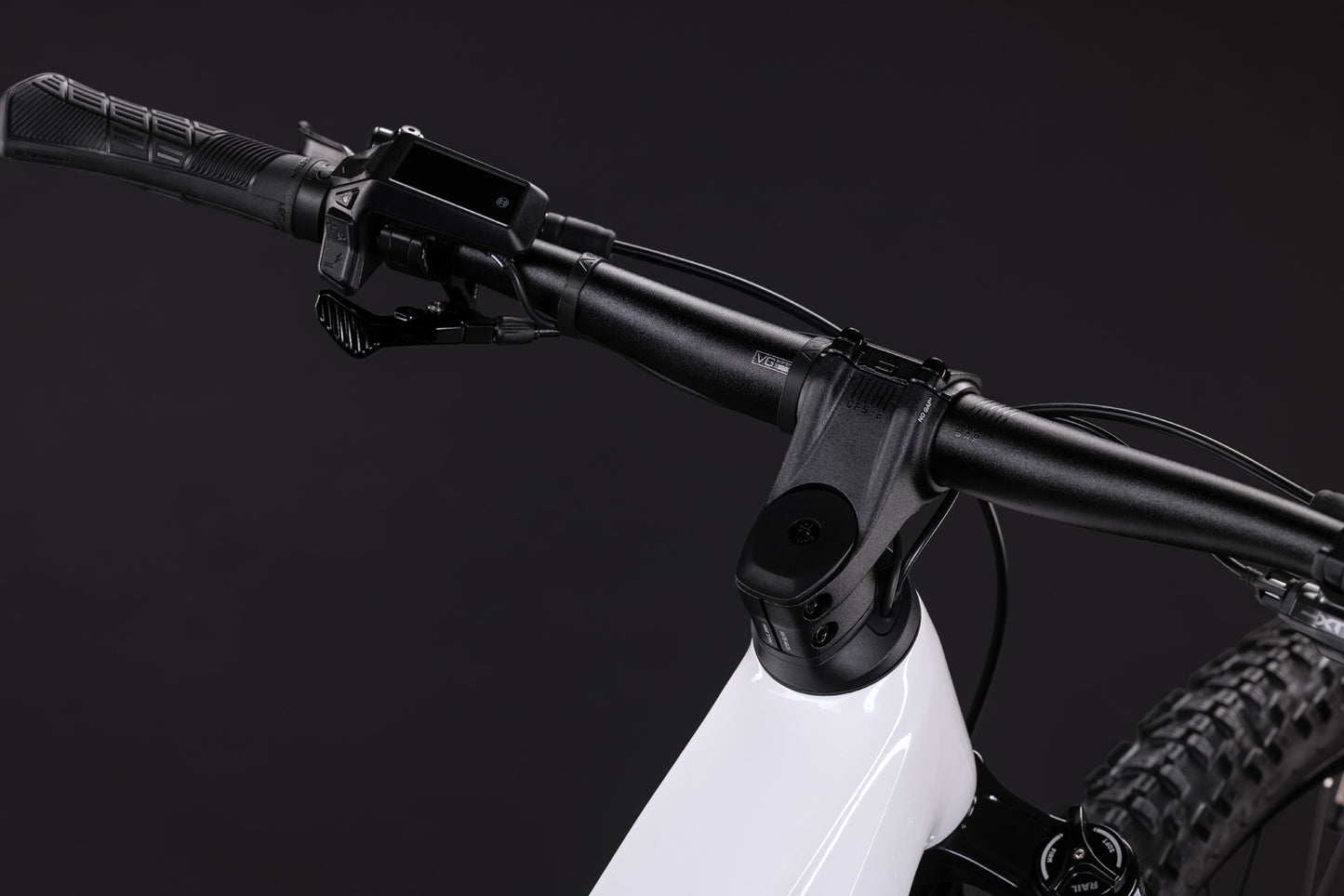 CUBE Reaction Hybrid Race 800 Trapeze E-Mountainbike Hardtail 2027, Antrieb und Schaltung