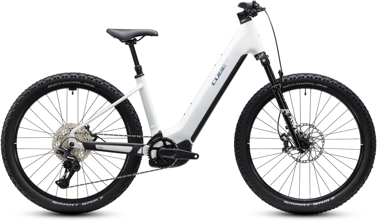 CUBE Reaction Hybrid Race 800 Easy Entry E-Mountainbike Hardtail 2027 in snow und black, Seitenansicht