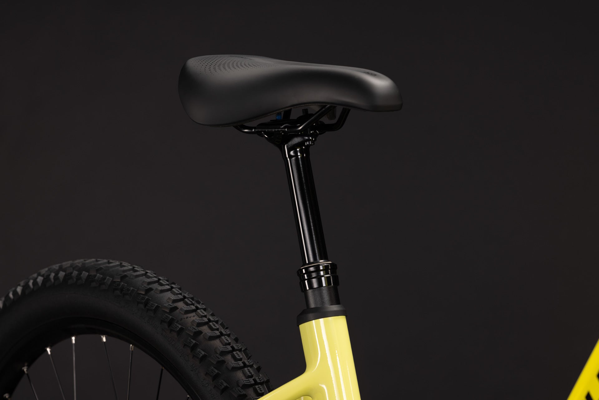 CUBE Reaction Hybrid Race 800 Easy Entry E-Mountainbike Hardtail 2027, Laufrad und Reifen