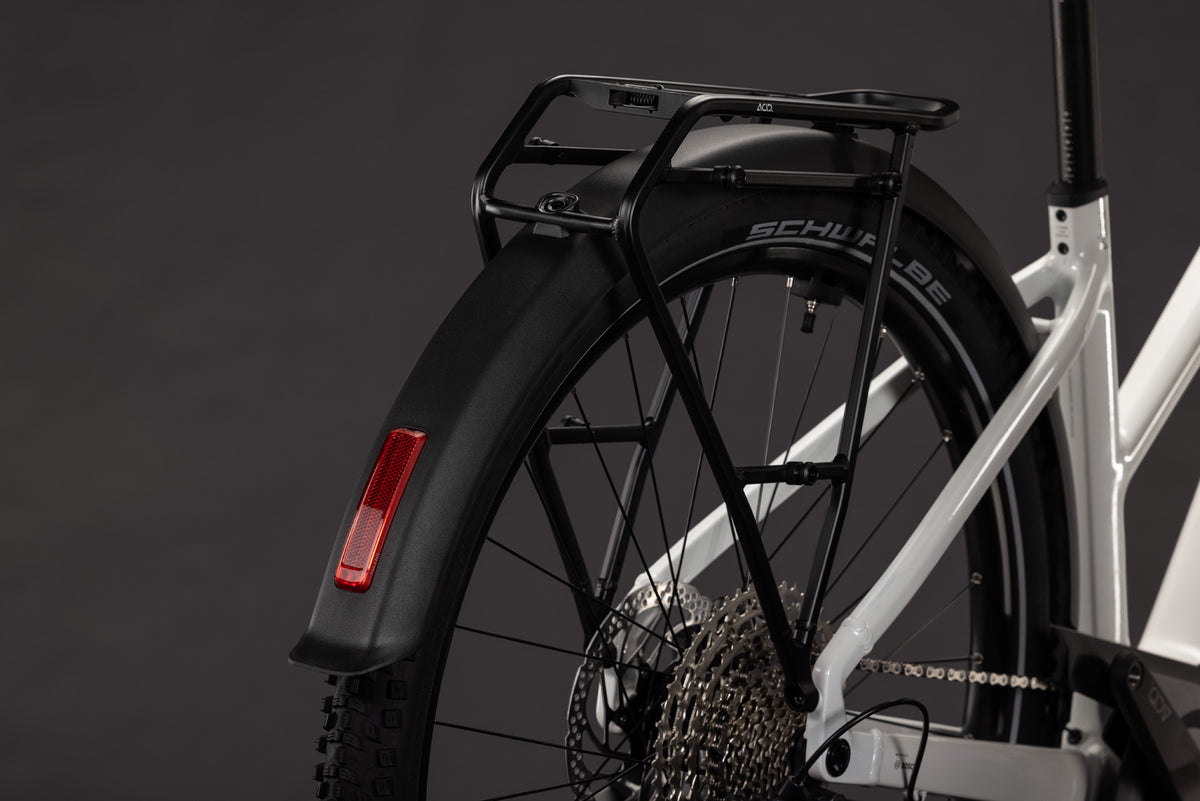 CUBE Nuride Hybrid Performance 720 Trapeze E-Trekkingrad 2027, Cockpit und Lenker