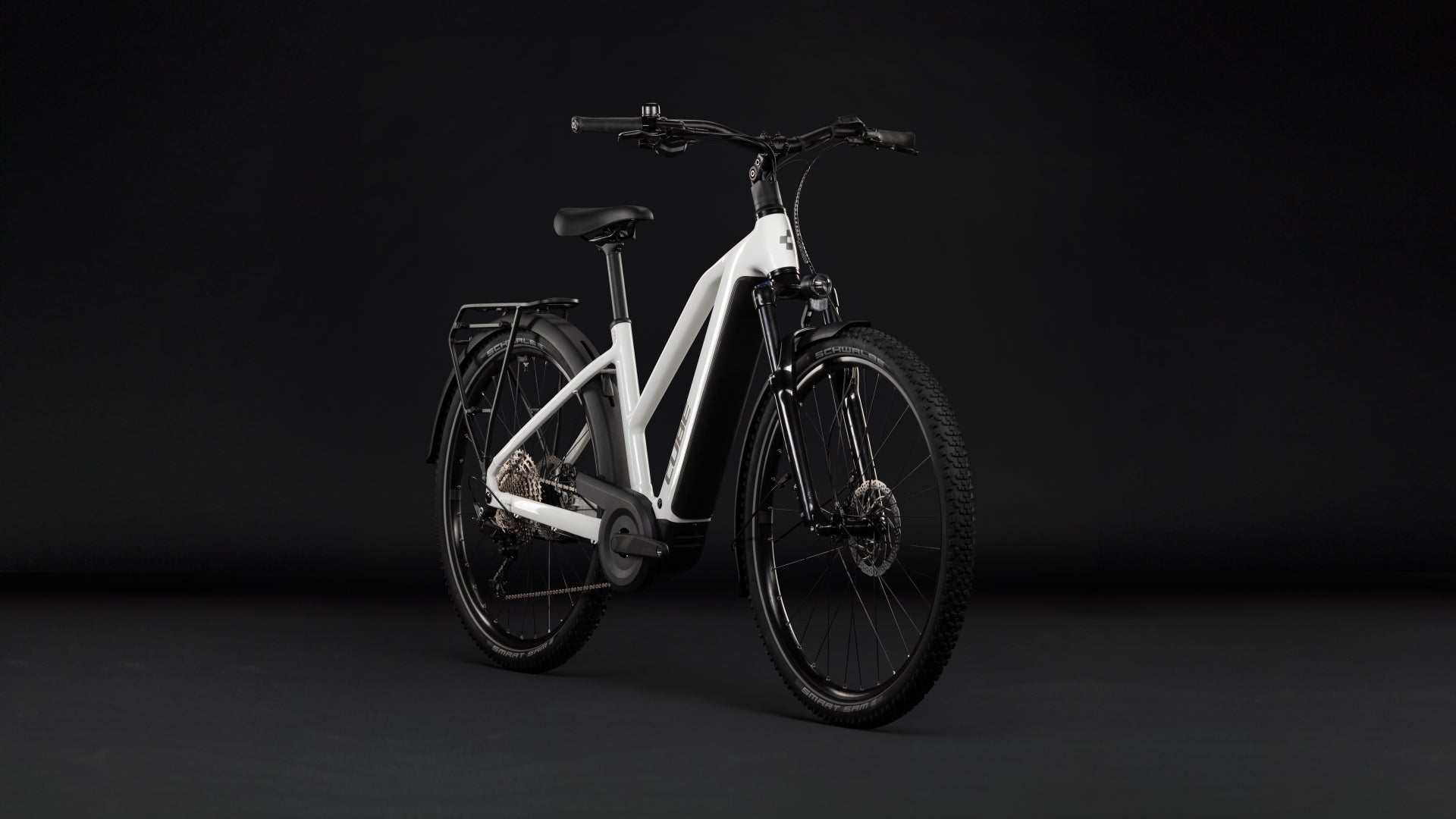 CUBE Nuride Hybrid Performance 720 Trapeze E-Trekkingrad 2027, Laufrad und Reifen