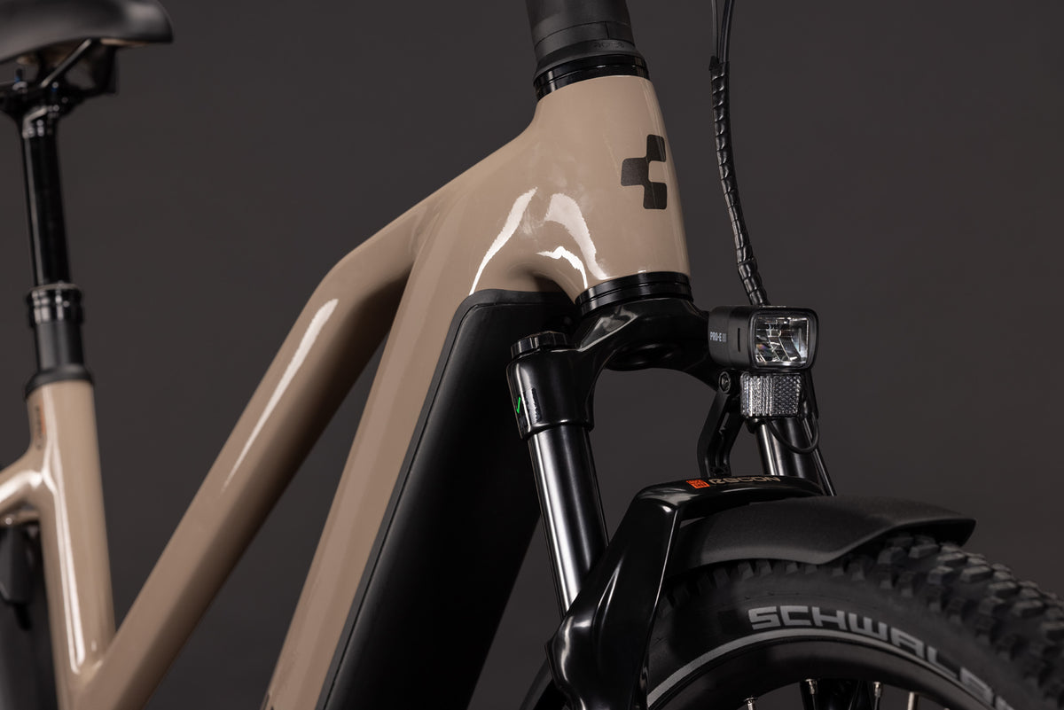 CUBE Nuride Hybrid Pro 800 Trapeze E-Trekkingrad 2027, Laufrad und Reifen