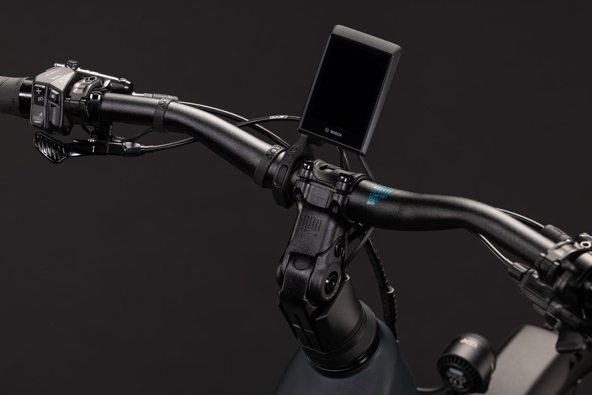 CUBE Nuride Hybrid EXC 800 Easy Entry E-Trekkingrad 2027, Cockpit und Lenker