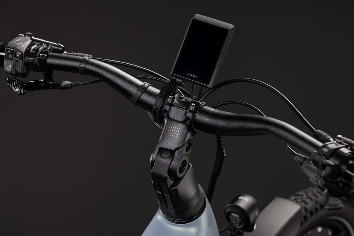 CUBE Nuride Hybrid EXC 800 Trapeze E-Trekkingrad 2027, Cockpit und Lenker