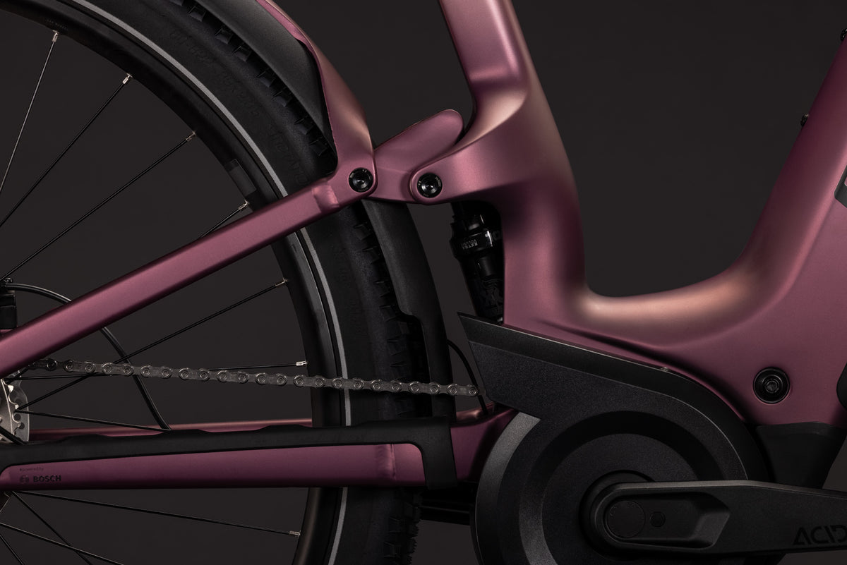 CUBE Nuride Hybrid ONE11 HPC SLX 800 Easy Entry E-Trekkingrad 2027, Sattel und Sitzposition