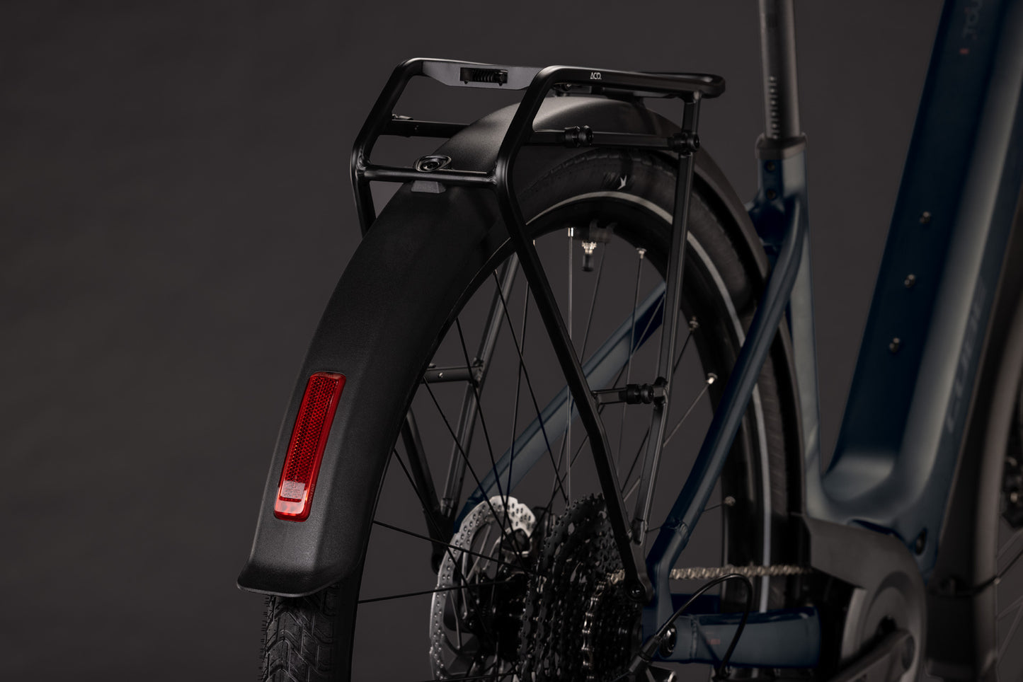 CUBE Touring Hybrid ONE 600 Easy Entry E-Trekkingrad 2027, Rahmendetail