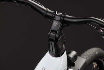 CUBE Touring Hybrid ONE 600 Trapeze E-Trekkingrad 2027, Cockpit und Lenker