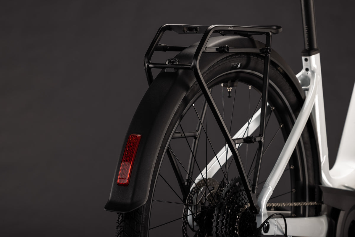 CUBE Touring Hybrid ONE 600 Easy Entry E-Trekkingrad 2027, Sattel und Sitzposition