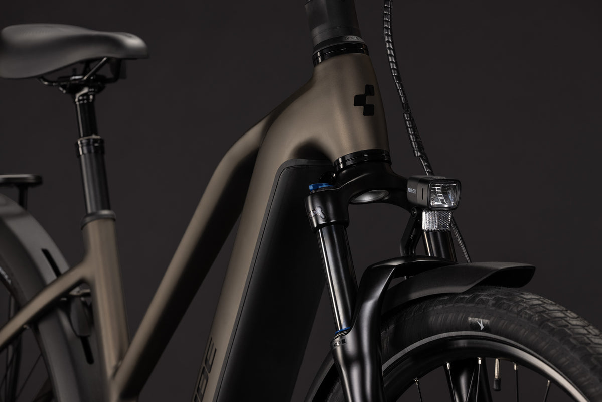 CUBE Touring Hybrid Pro 800 Trapeze E-Trekkingrad 2027, Laufrad und Reifen