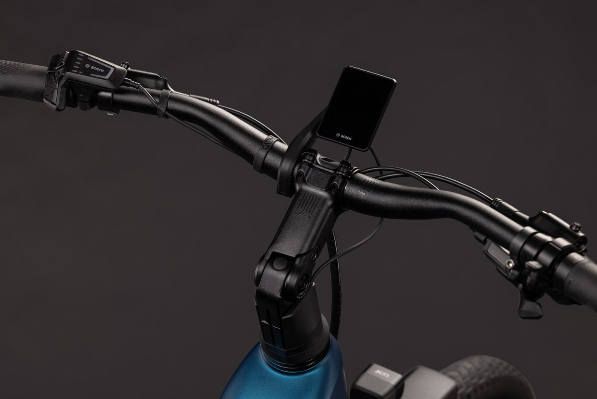 CUBE Touring Hybrid Pro 800 Easy Entry E-Trekkingrad 2027, Cockpit und Lenker