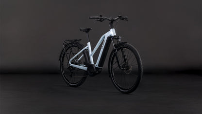 Produktbild: Cube Touring Hybrid ONE 600 glacier´n´reflex, Schrägansicht (schwarzer Hintergrund)