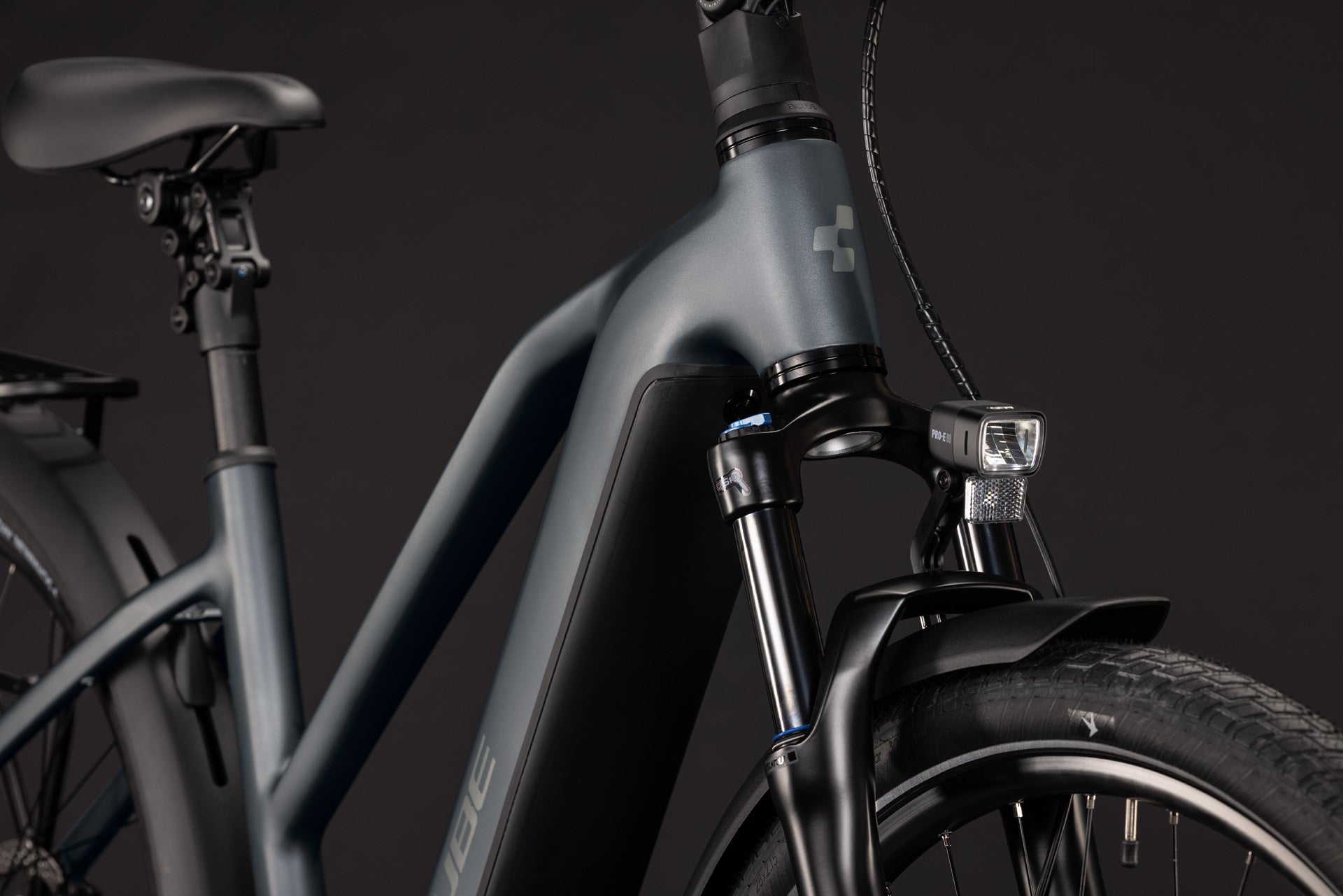 CUBE Touring Hybrid Deluxe SLX 800 Trapeze E-Trekkingrad 2027, Laufrad und Reifen