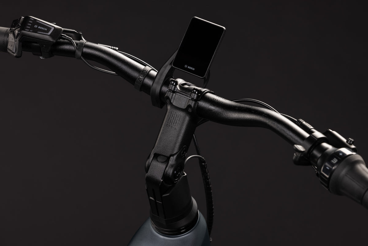 CUBE Touring Hybrid Deluxe SLX 800 Easy Entry E-Trekkingrad 2027, Cockpit und Lenker