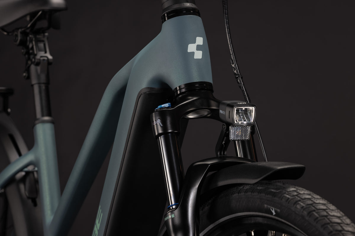 CUBE Touring Hybrid Deluxe SLX 800 Trapeze E-Trekkingrad 2027, Laufrad und Reifen