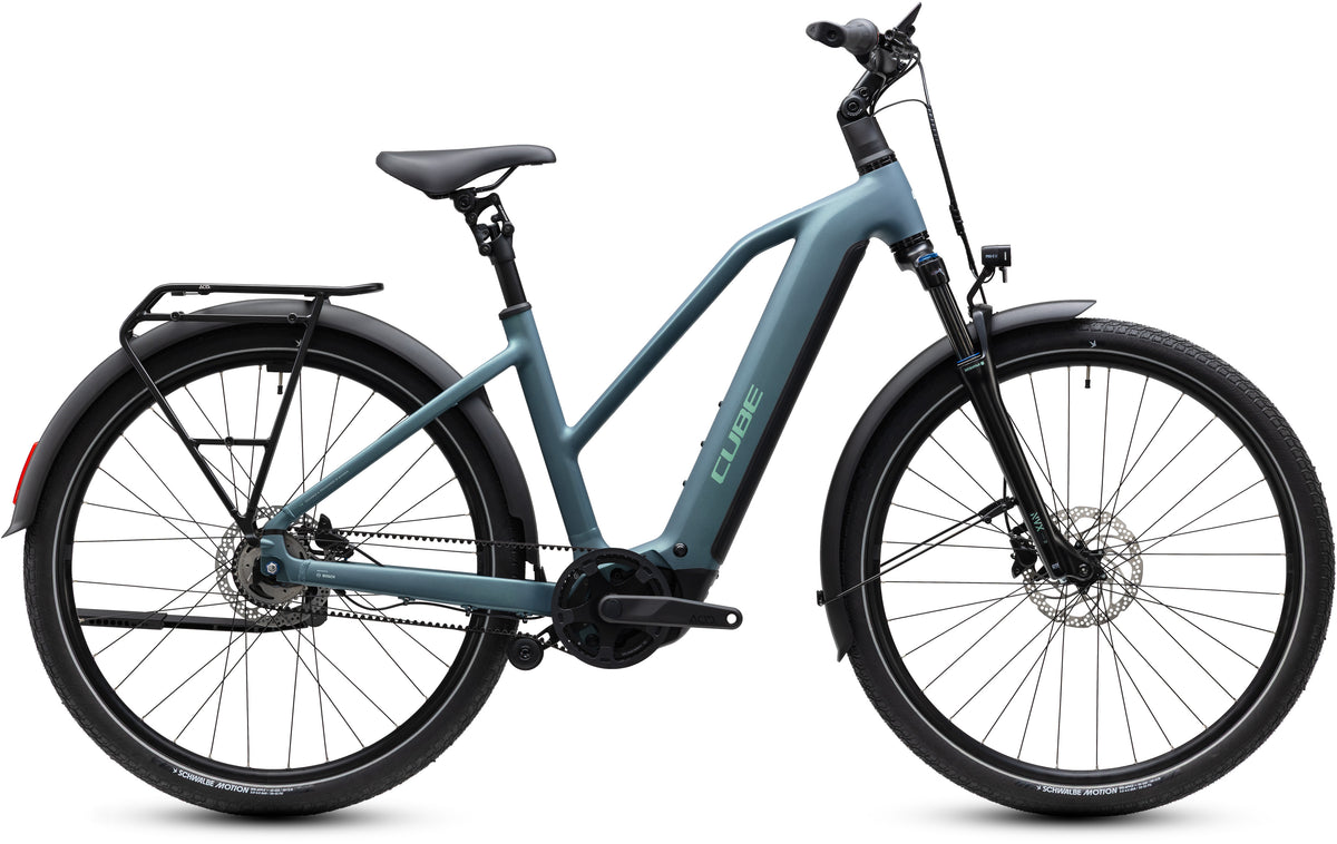 CUBE Touring Hybrid Deluxe SLX 800 Trapeze E-Trekkingrad 2027 in greengranit und green, Seitenansicht