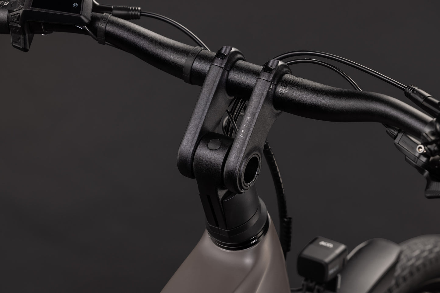 CUBE Kathmandu Hybrid ONE 800 E-Trekkingrad 2027, Antrieb und Schaltung