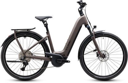CUBE Kathmandu Hybrid ONE 800 Easy Entry E-Trekkingrad 2027 in cedar und chrome, Seitenansicht