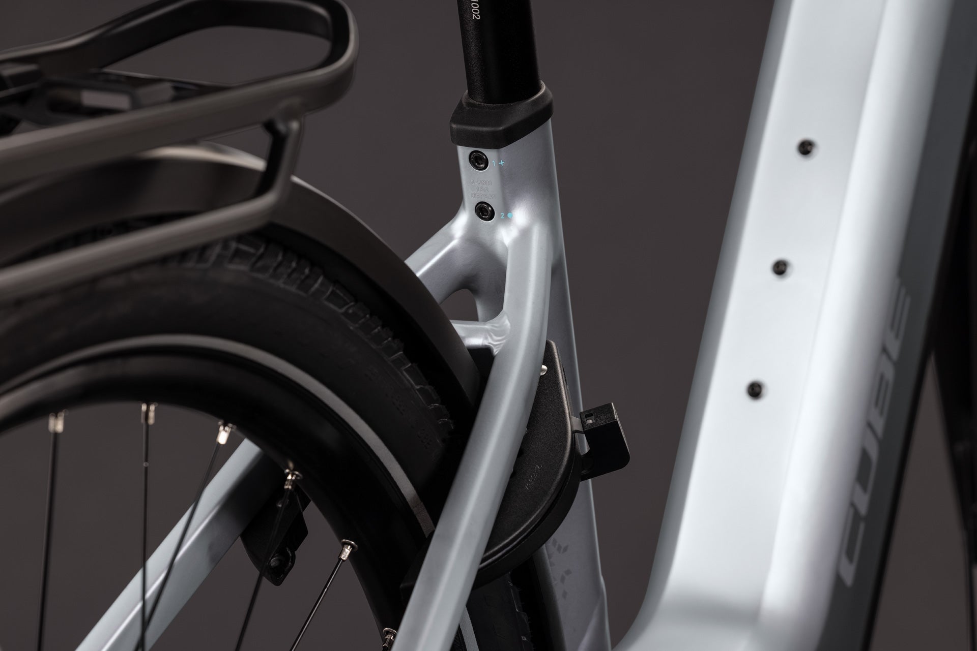 CUBE Kathmandu Hybrid ONE 800 Easy Entry E-Trekkingrad 2027, Rahmendetail