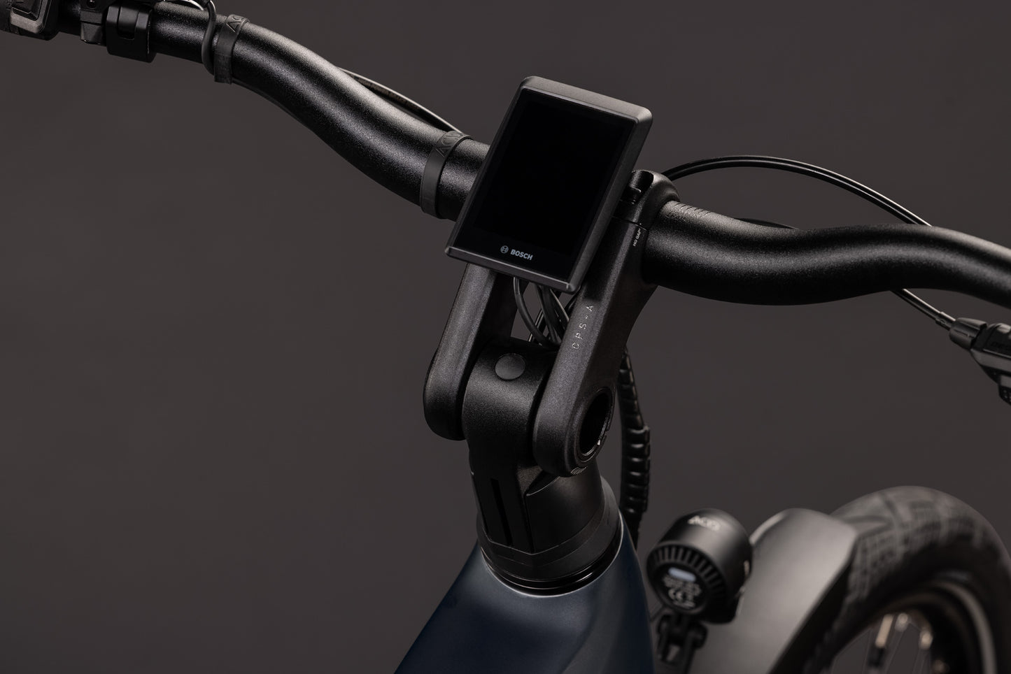 CUBE Kathmandu Hybrid Pro 800 E-Trekkingrad 2027, Cockpit und Lenker