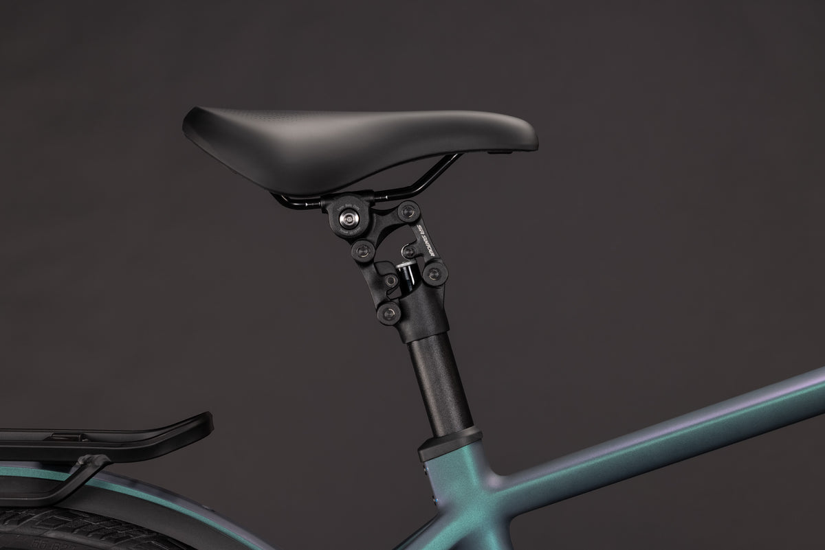 CUBE Kathmandu Hybrid Pro 800 E-Trekkingrad 2027, Sattel und Sitzposition