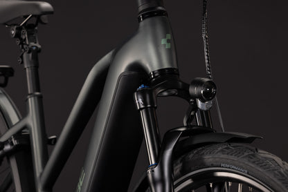CUBE Kathmandu Hybrid Deluxe Pro 800 Trapeze E-Trekkingrad 2027, Laufrad und Reifen