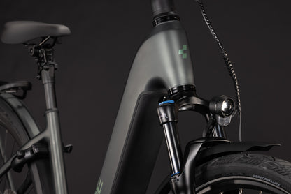 CUBE Kathmandu Hybrid Deluxe Pro 800 Easy Entry E-Trekkingrad 2027, Laufrad und Reifen