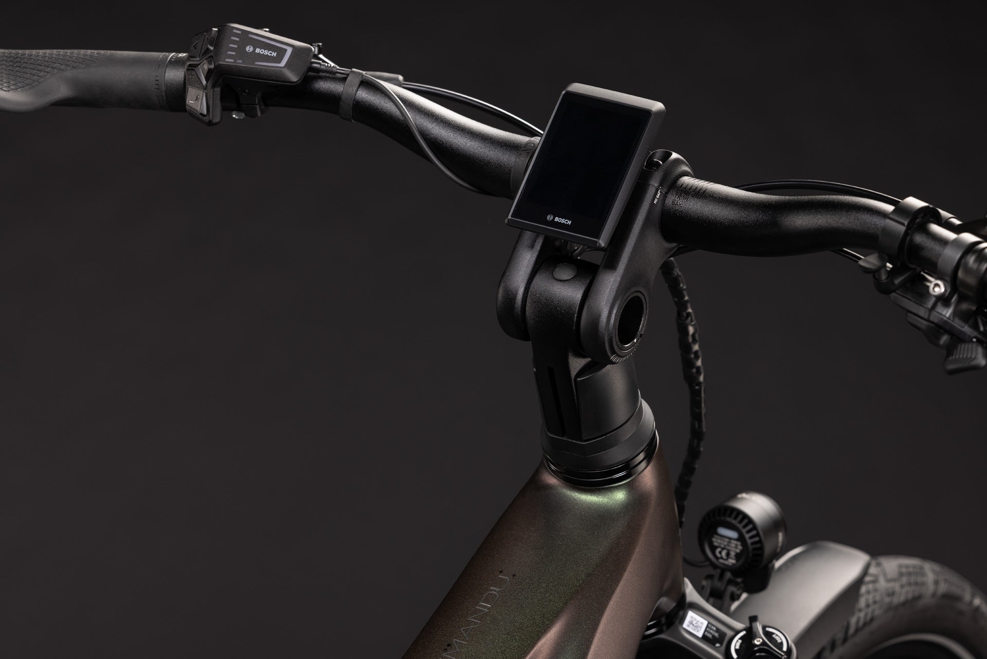 CUBE Kathmandu Hybrid EXC 800 Trapeze E-Trekkingrad 2027, Cockpit und Lenker