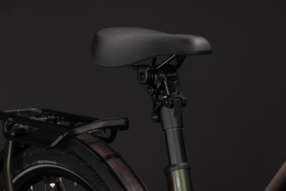 CUBE Kathmandu Hybrid EXC 800 Trapeze E-Trekkingrad 2027, Sattel und Sitzposition