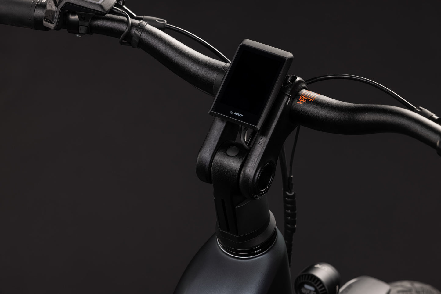 CUBE Kathmandu Hybrid Deluxe EXC 800 Easy Entry E-Trekkingrad 2027, Cockpit und Lenker
