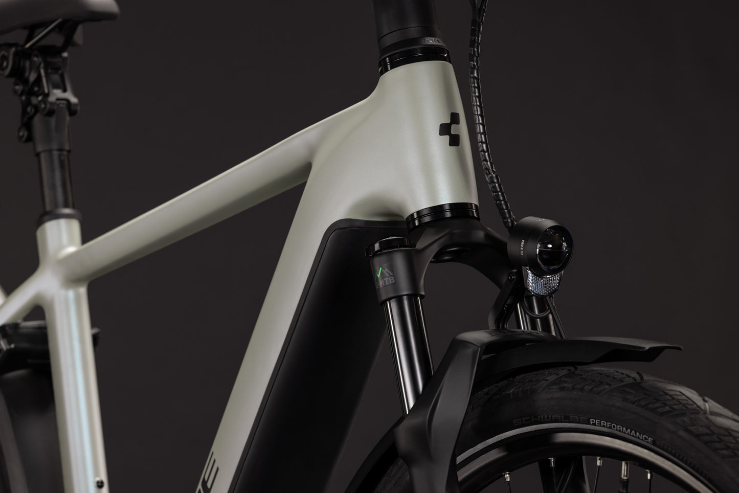 CUBE Kathmandu Hybrid Deluxe EXC 800 E-Trekkingrad 2027, Laufrad und Reifen
