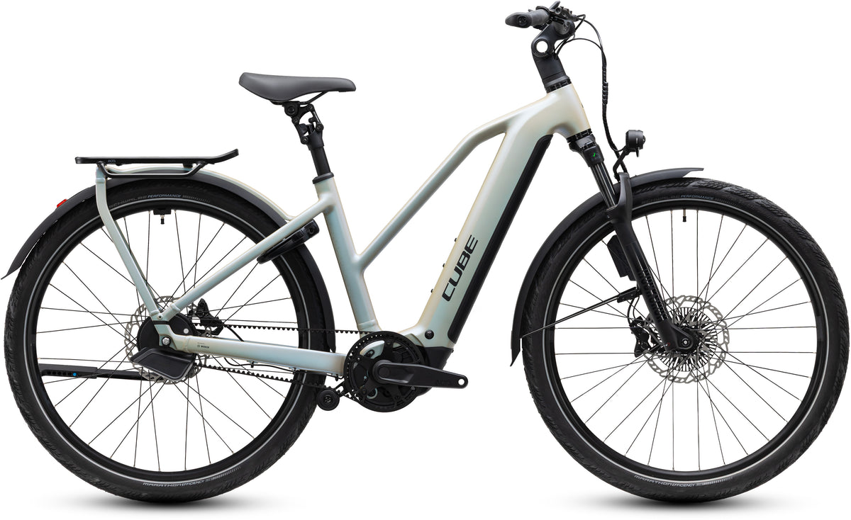 CUBE Kathmandu Hybrid Deluxe EXC 800 Trapeze E-Trekkingrad 2027 in glintsand und black, Seitenansicht