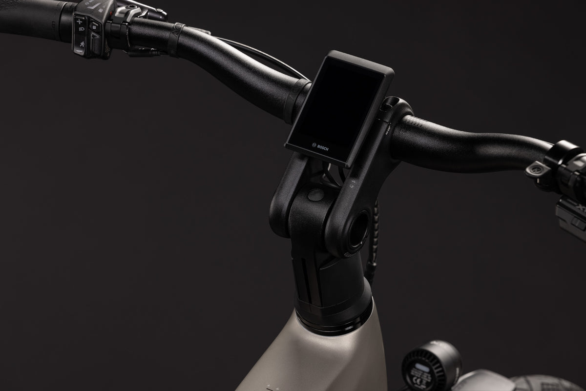 CUBE Kathmandu Hybrid SLX 800 E-Trekkingrad 2027, Cockpit und Lenker