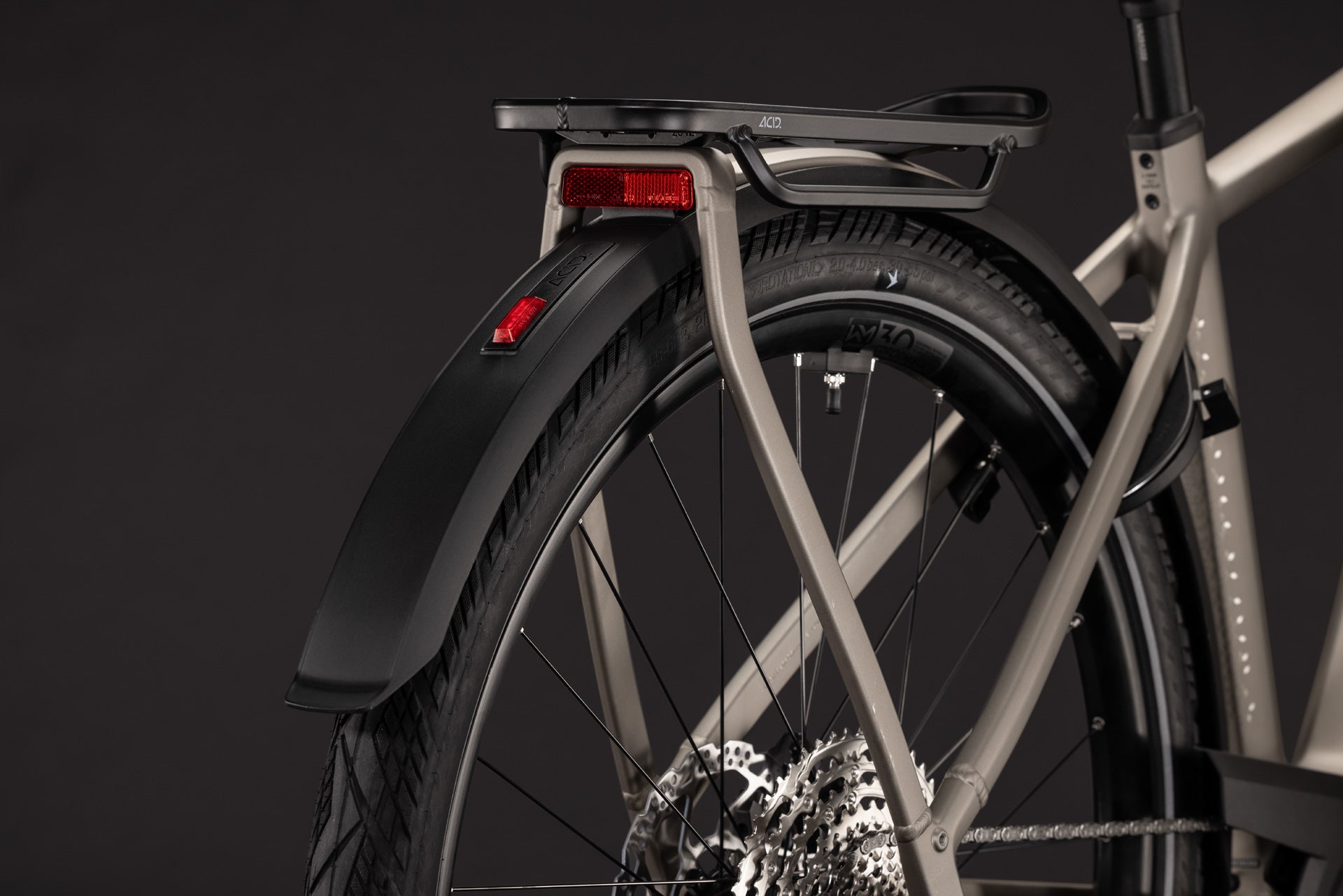 CUBE Kathmandu Hybrid SLX 800 E-Trekkingrad 2027, Rahmendetail