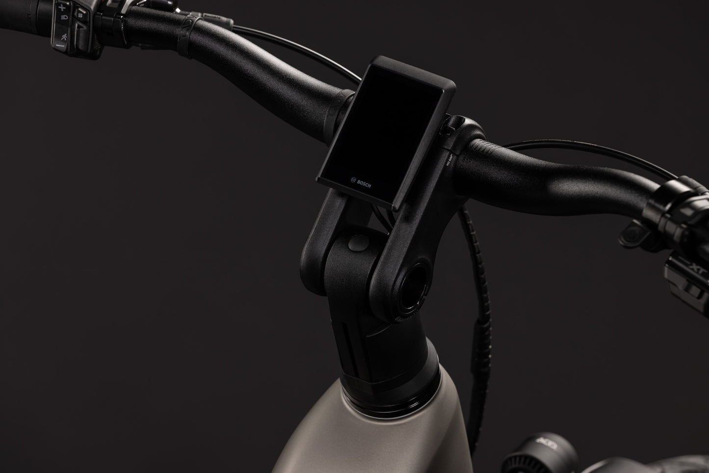 CUBE Kathmandu Hybrid SLX 800 Easy Entry E-Trekkingrad 2027, Cockpit und Lenker