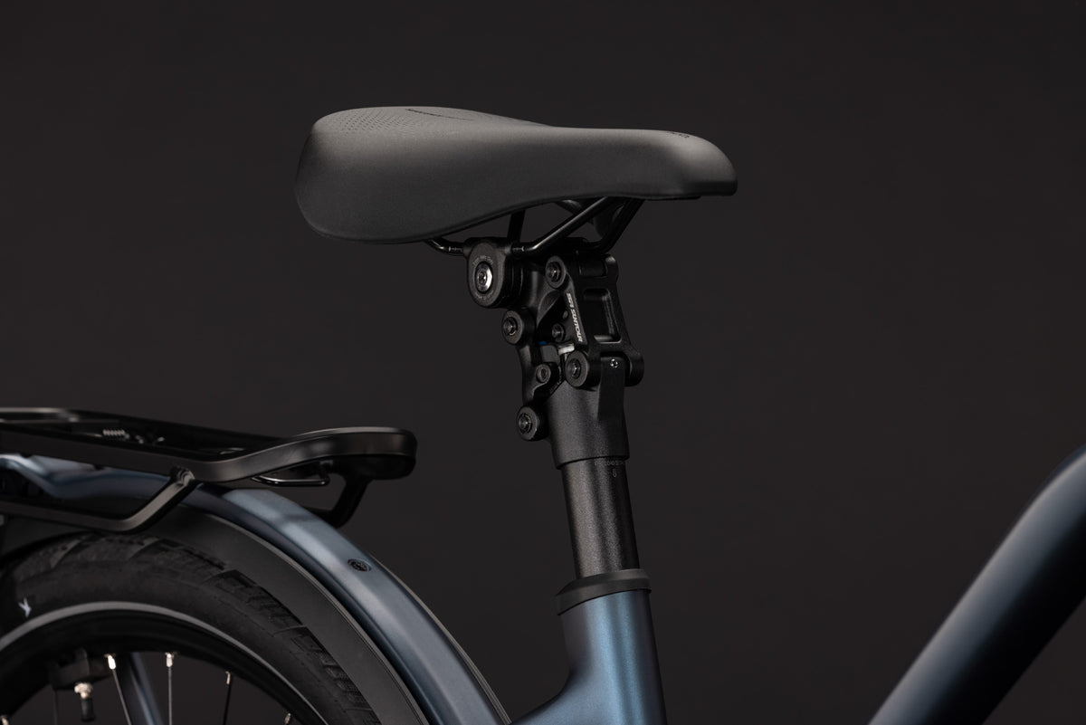 CUBE Kathmandu Hybrid Deluxe SLX 800 Trapeze E-Trekkingrad 2027, Sattel und Sitzposition