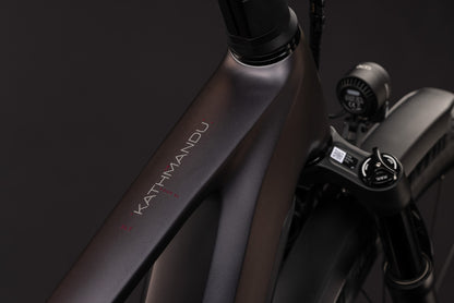 CUBE Kathmandu Hybrid SLT 800 E-Trekkingrad 2027, Cockpit und Lenker