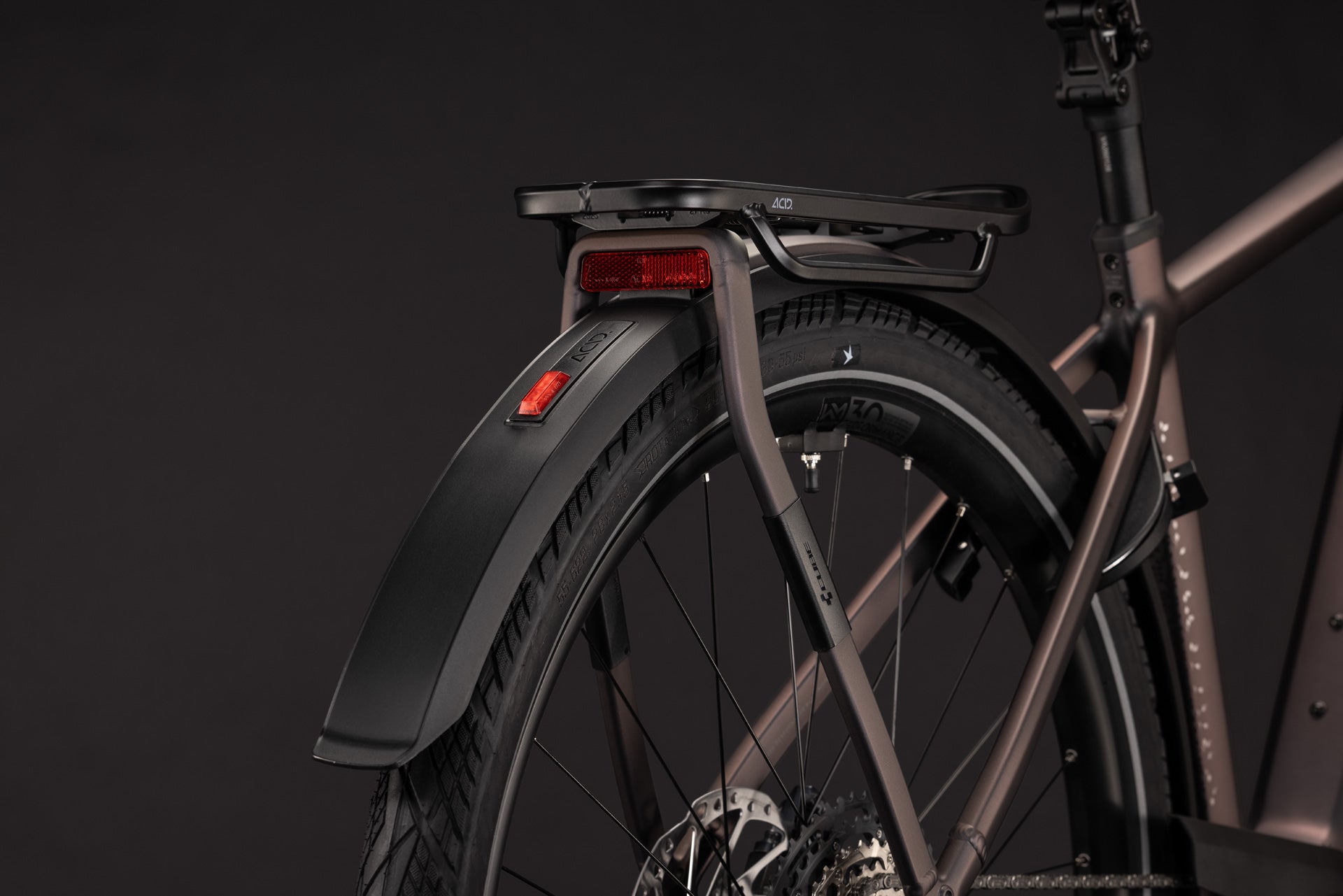 CUBE Kathmandu Hybrid SLT 800 E-Trekkingrad 2027, Sattel und Sitzposition