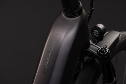 CUBE Kathmandu Hybrid SLT 800 Easy Entry E-Trekkingrad 2027, Cockpit und Lenker