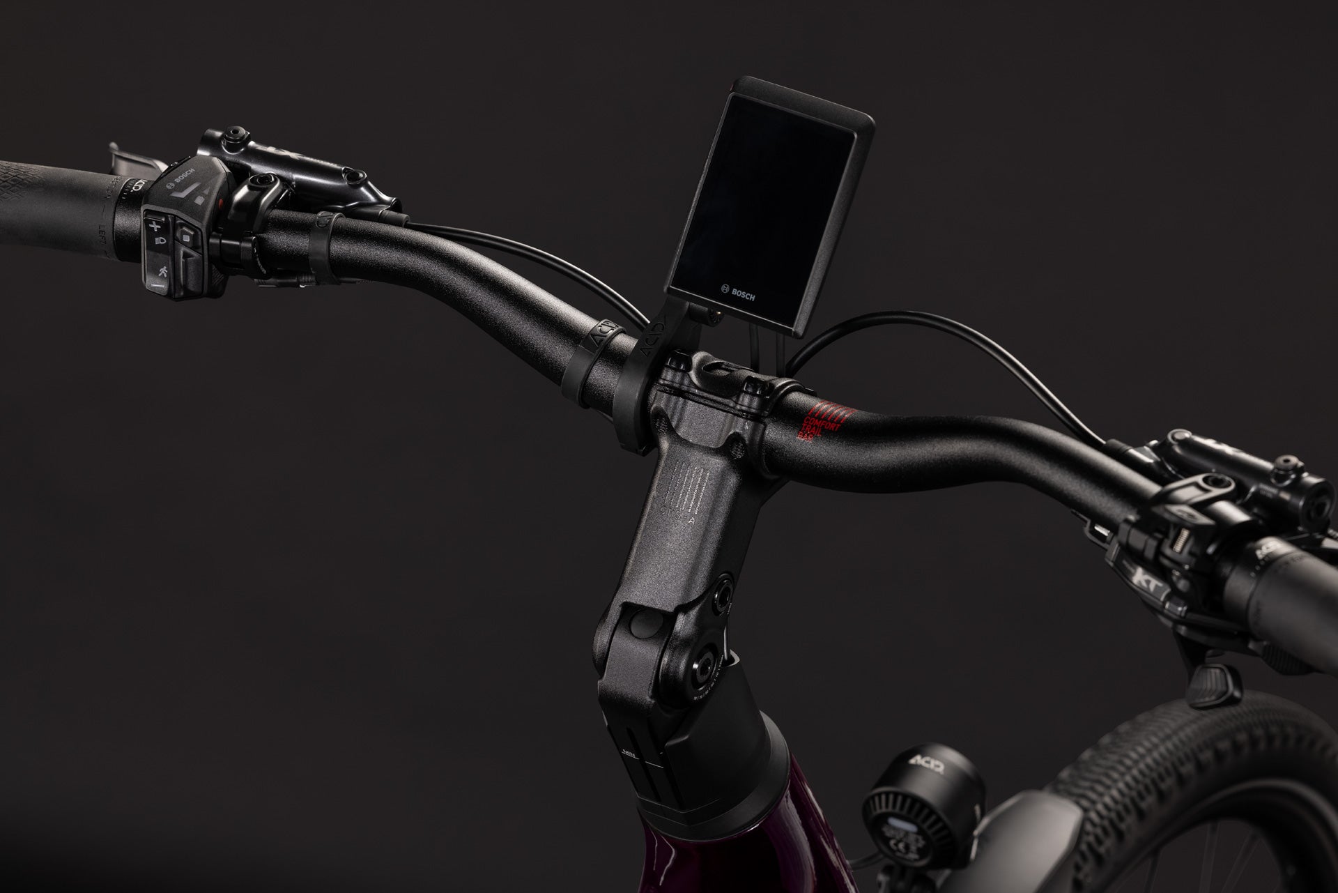 CUBE Kathmandu Hybrid C:62 SLX 400x Easy Entry E-Trekkingrad 2027, Cockpit und Lenker