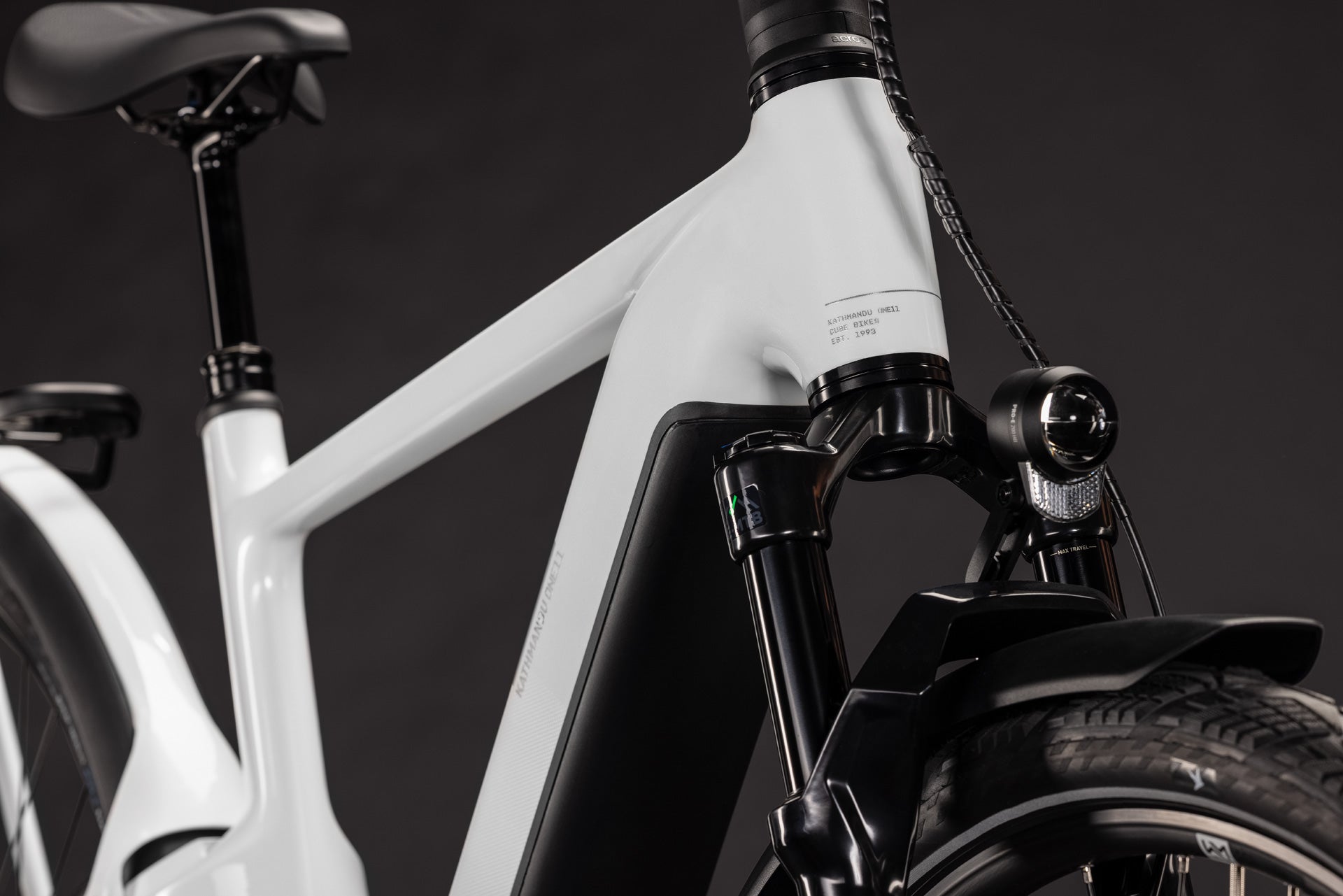 CUBE Kathmandu Hybrid ONE11 HPC SLX 800 E-Trekkingrad 2027, Laufrad und Reifen