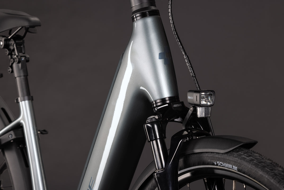 CUBE Supreme Rt Hybrid Deluxe EX 600 Easy Entry E-Cityrad 2027, Laufrad und Reifen