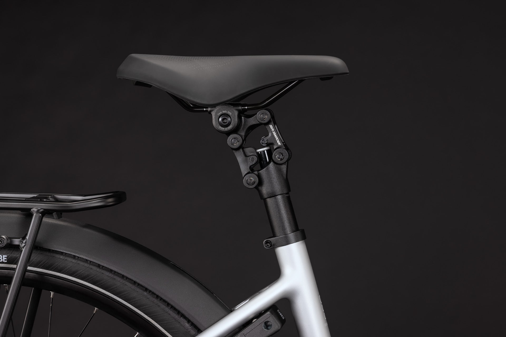 CUBE Supreme Hybrid Deluxe Pro 600 Easy Entry E-Cityrad 2027, Rahmendetail