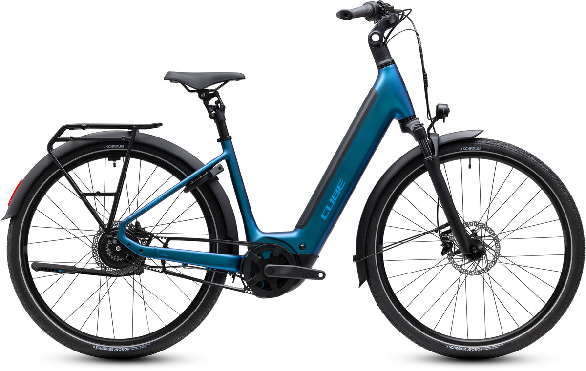 CUBE Supreme Hybrid Deluxe Pro 600 Easy Entry E-Cityrad 2027 in nebula und blue, Seitenansicht
